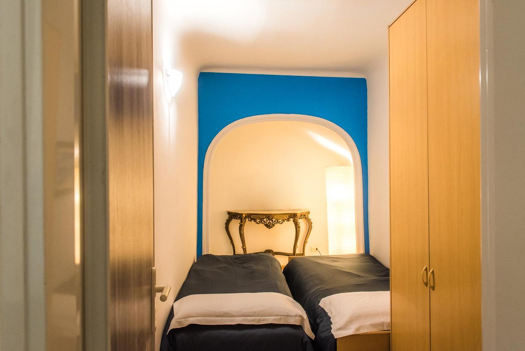 Free Parking - Centro Citta Via Caffaro Apartment Genoa Bagian luar foto