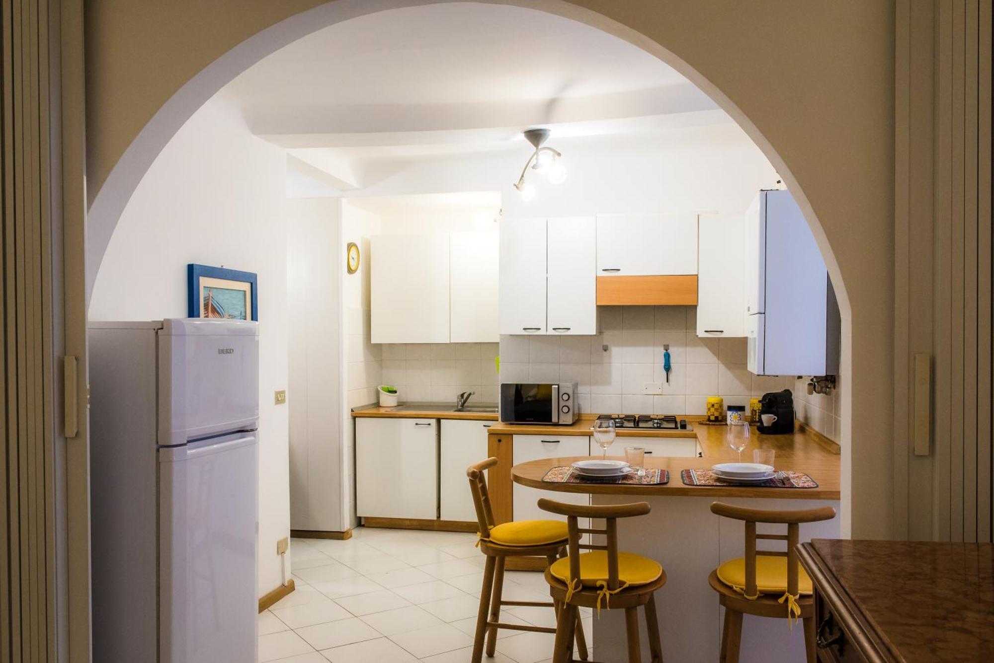 Free Parking - Centro Citta Via Caffaro Apartment Genoa Bagian luar foto