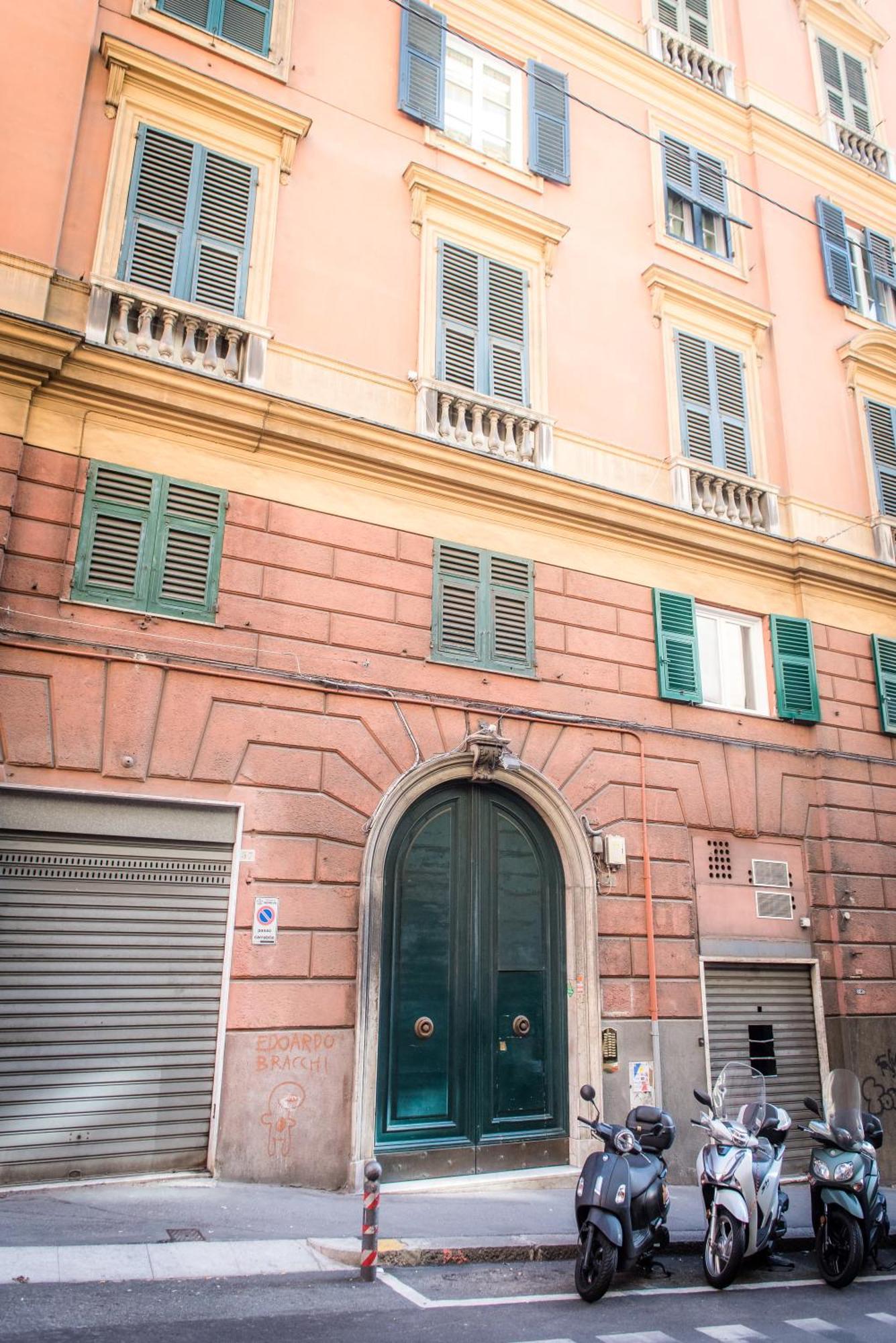 Free Parking - Centro Citta Via Caffaro Apartment Genoa Bagian luar foto